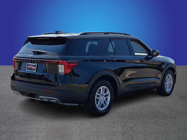 New 2026 Ford Explorer Active w/ Active Comfort Package RWD image 3