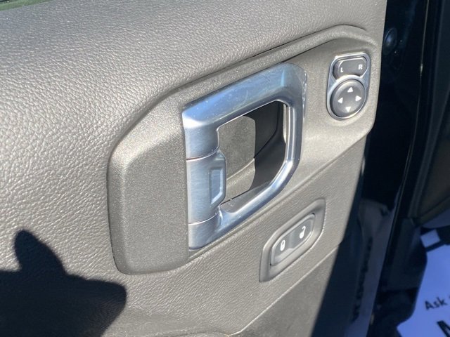 Used 2021 Jeep Gladiator Overland image 12