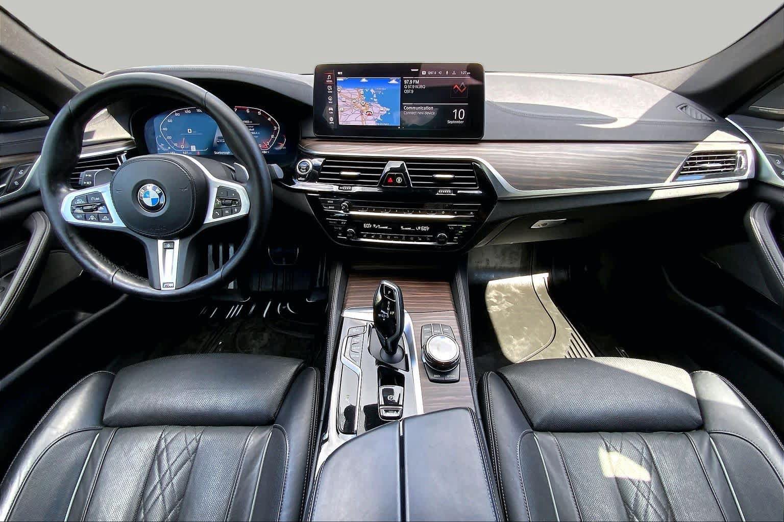 Used 2021 BMW M550i xDrive w/ Executive Package AWD/4WD image 16