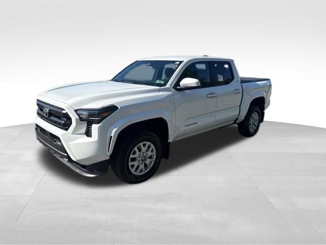 New 2025 Toyota Tacoma SR5