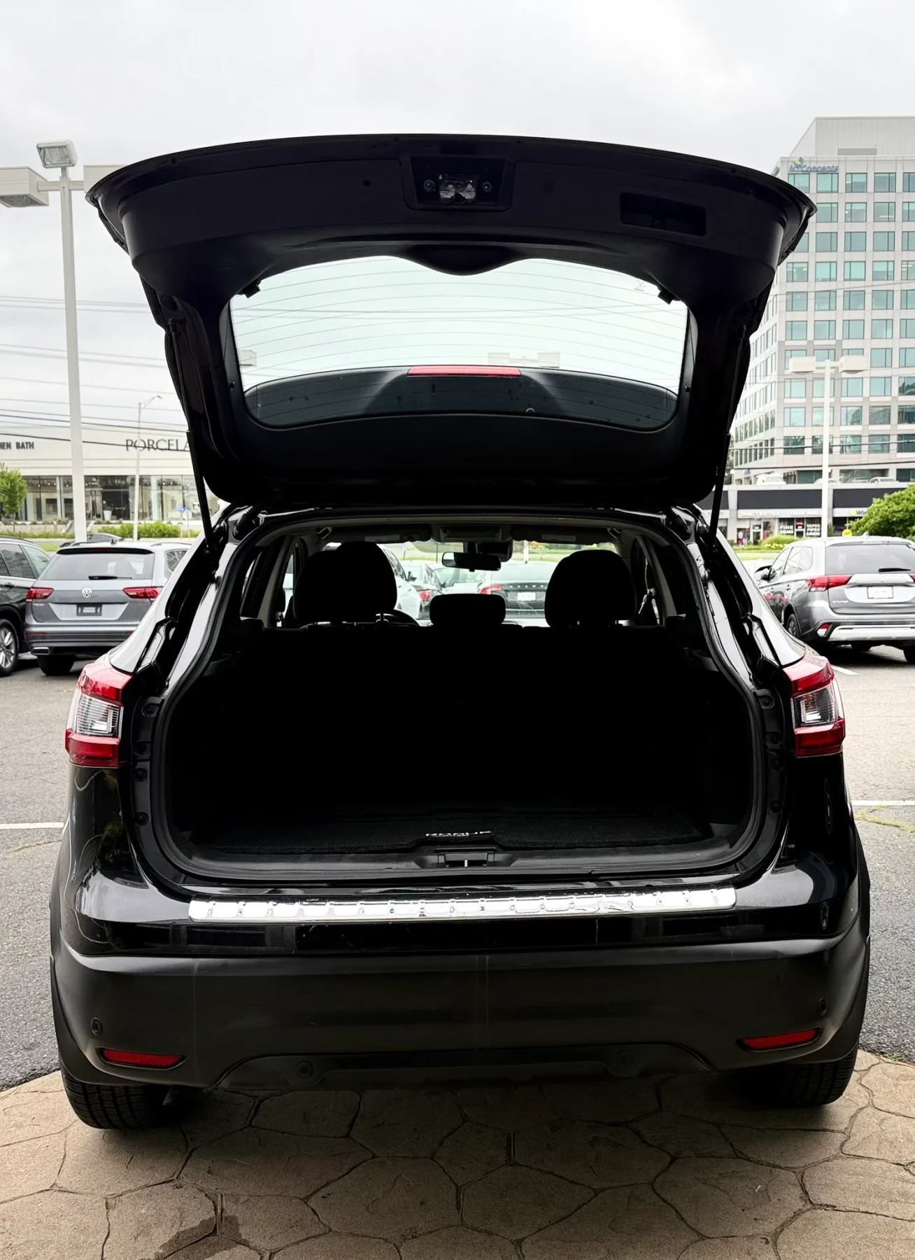 Used 2021 Nissan Rogue Sport SV AWD/4WD image 38