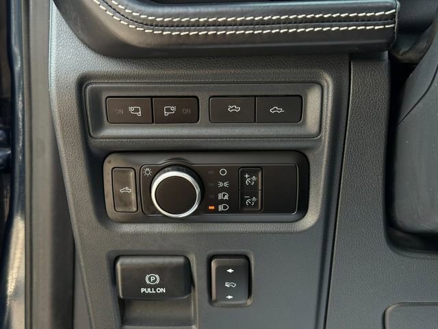 Used 2023 Ford F150 Lightning Platinum image 45