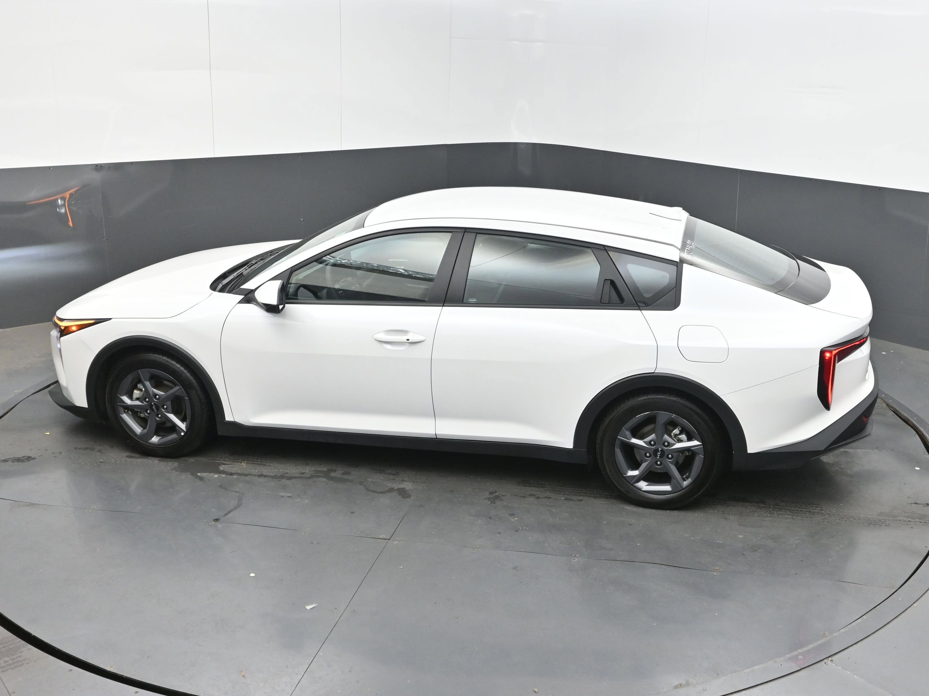 Used 2025 Kia K4 FWD image 35