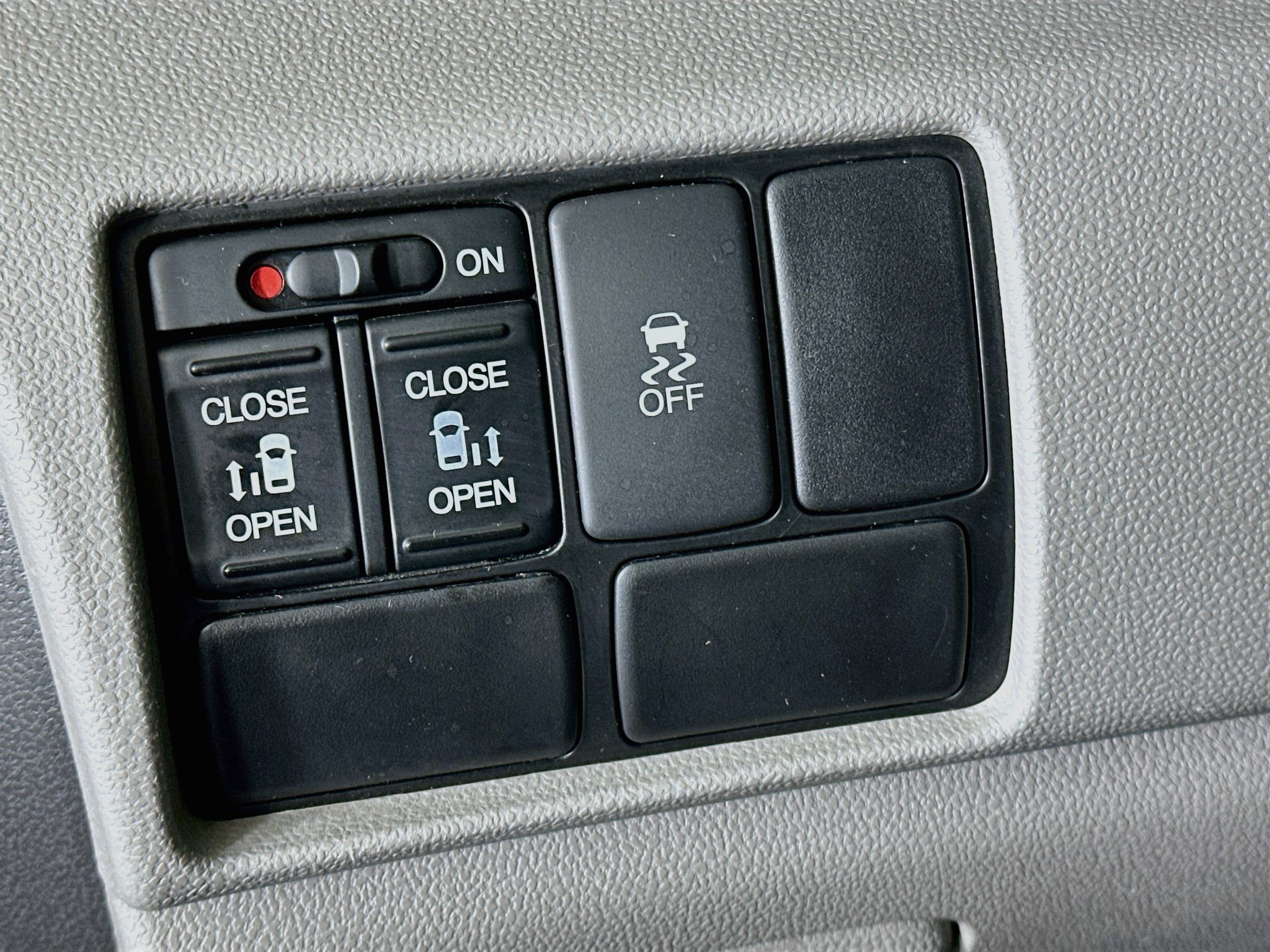 Used 2013 Honda Odyssey EX image 16