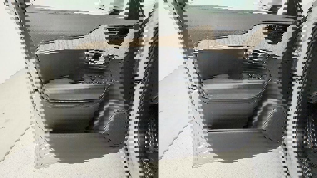 Used 2021 Volvo XC90 T6 Inscription image 11