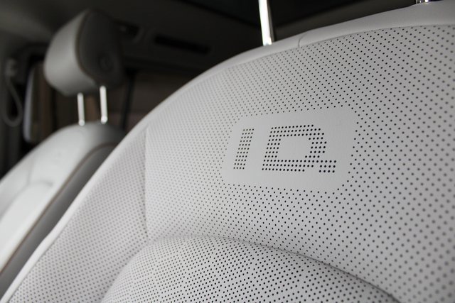 New 2025 Volkswagen ID. Buzz 1st Edition image 10