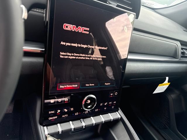 New 2027 GMC Terrain Elevation w/ Elevation Premium Package AWD/4WD image 17