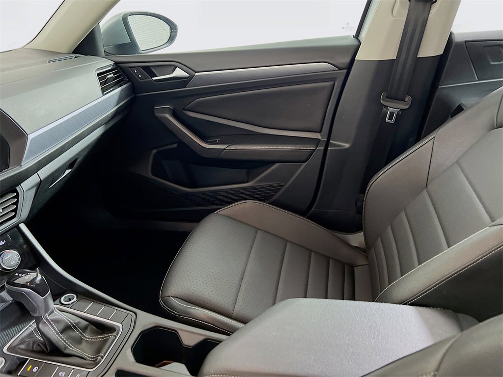Used 2024 Volkswagen Jetta SE image 22