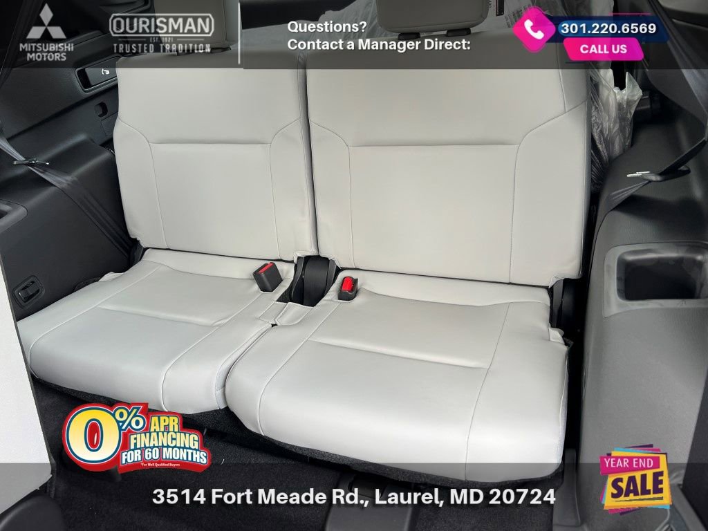 New 2025 Mitsubishi Outlander SE image 15