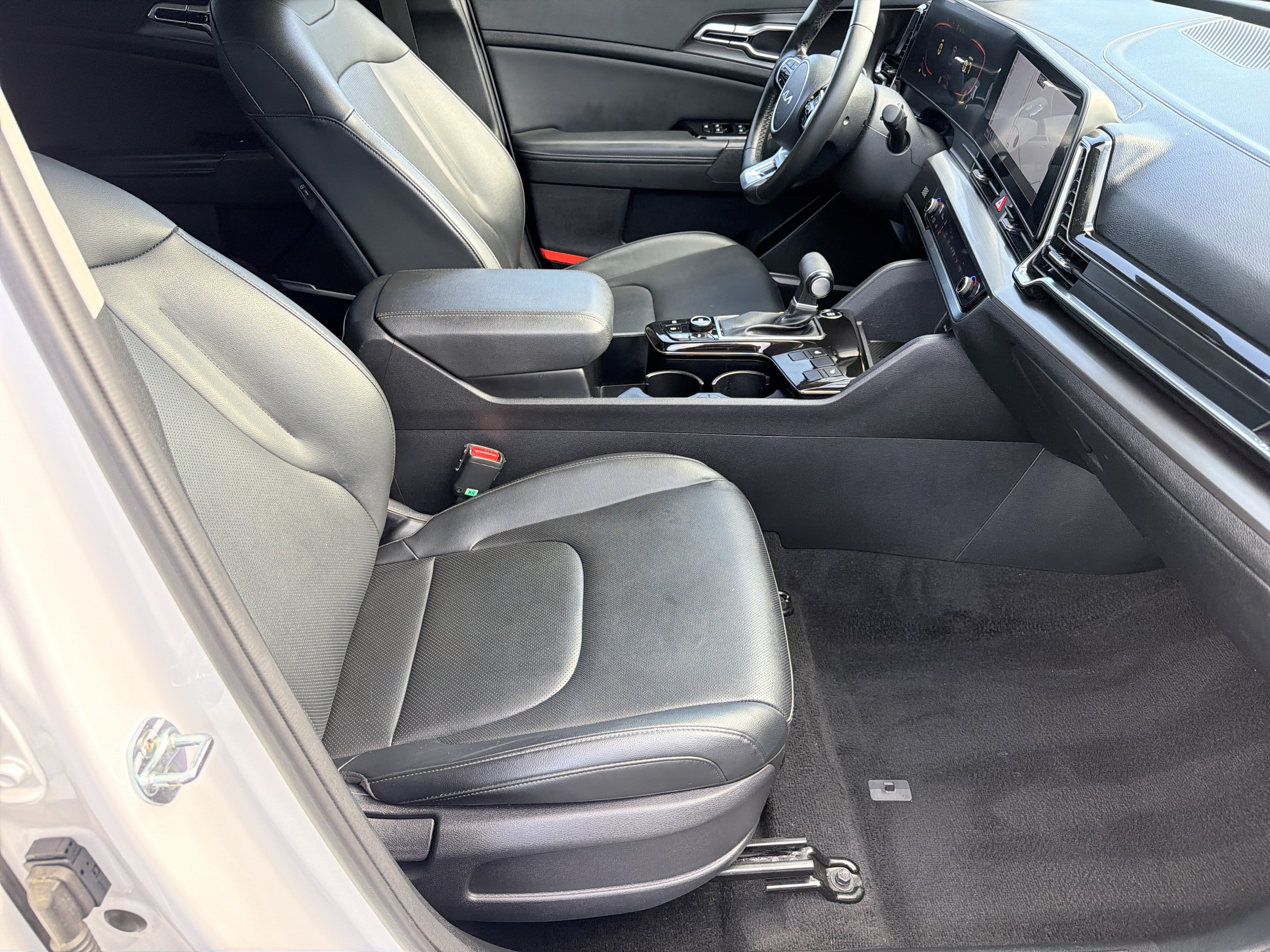 Used 2023 Kia Sportage EX FWD image 12
