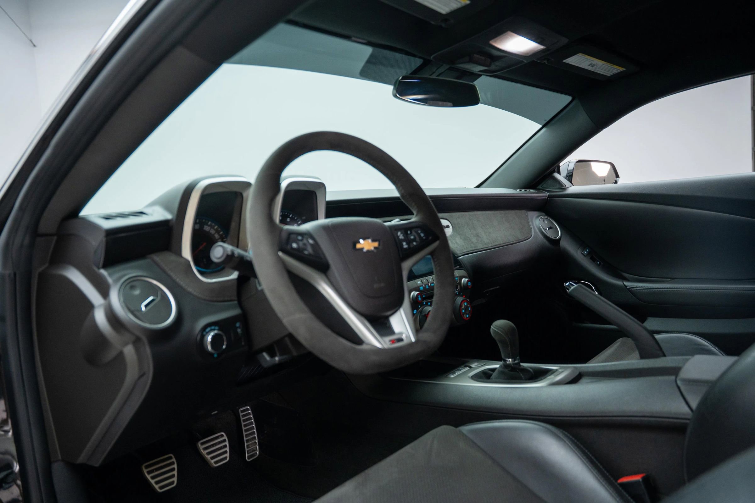 Used 2015 Chevrolet Camaro Z/28 image 25