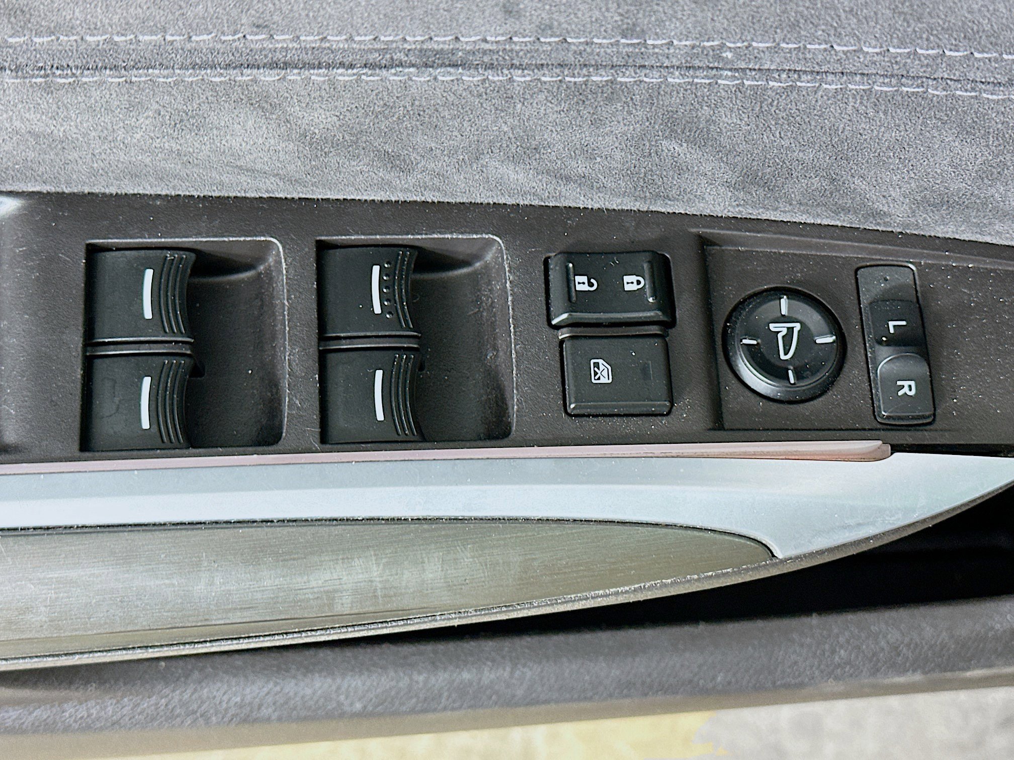 Used 2018 Acura TLX V6 w/ Technology & A-SPEC Pkg image 15