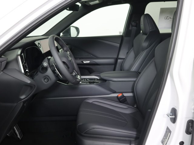 New 2026 Lexus TX 500h AWD w/ Technology Package image 12
