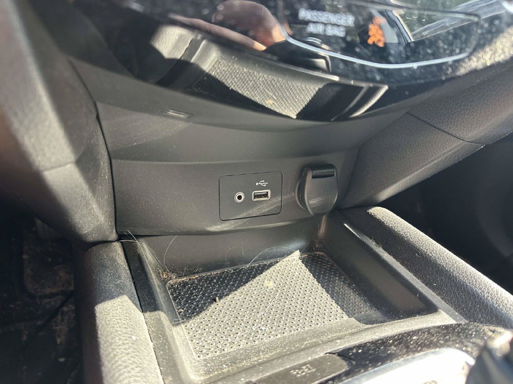 Used 2020 Nissan Rogue Sport SV w/ All-Weather Package AWD/4WD image 21