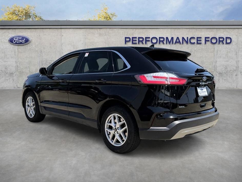 Used 2024 Ford Edge SEL AWD/4WD image 12