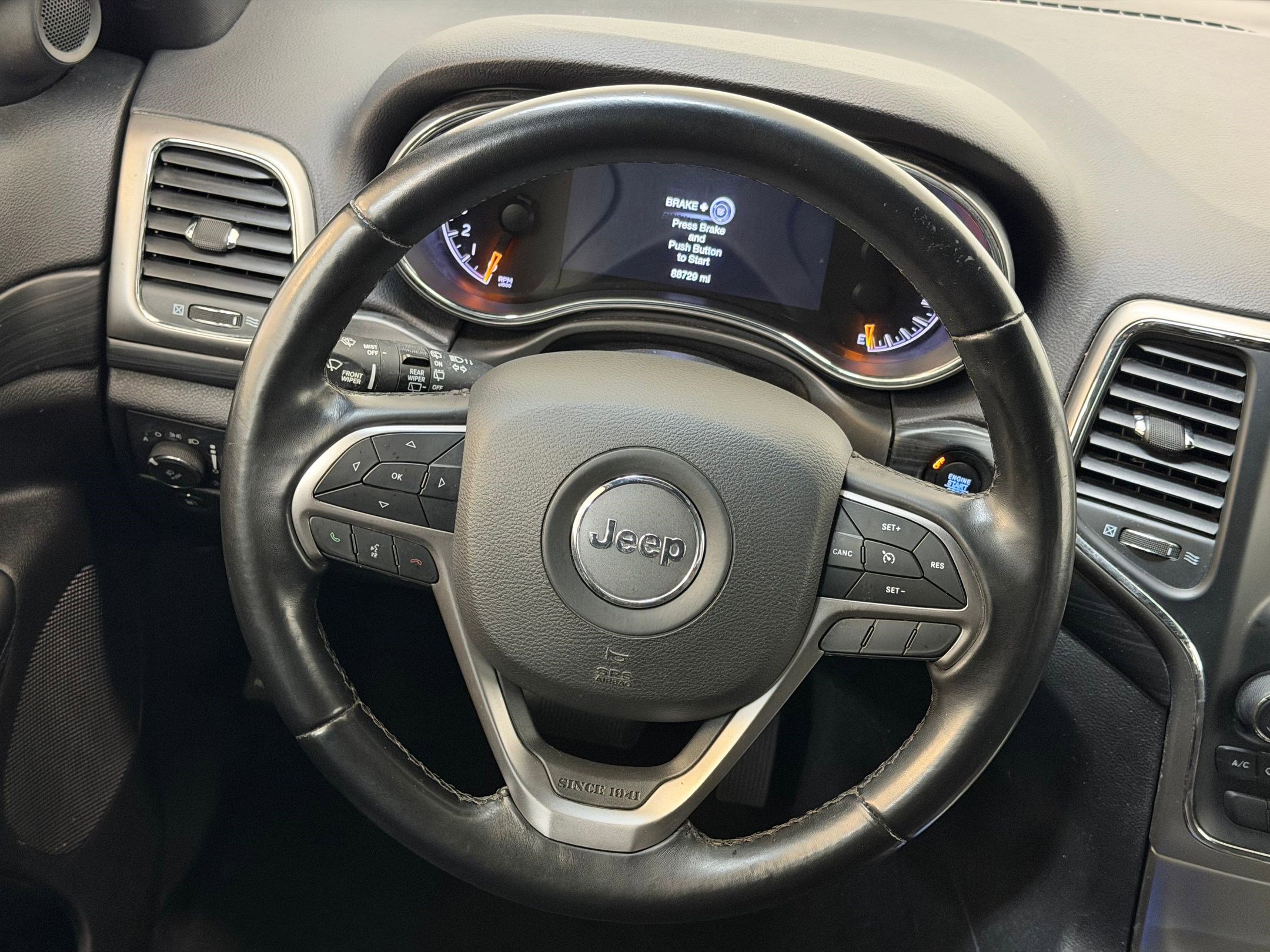 Used 2021 Jeep Grand Cherokee Laredo image 16