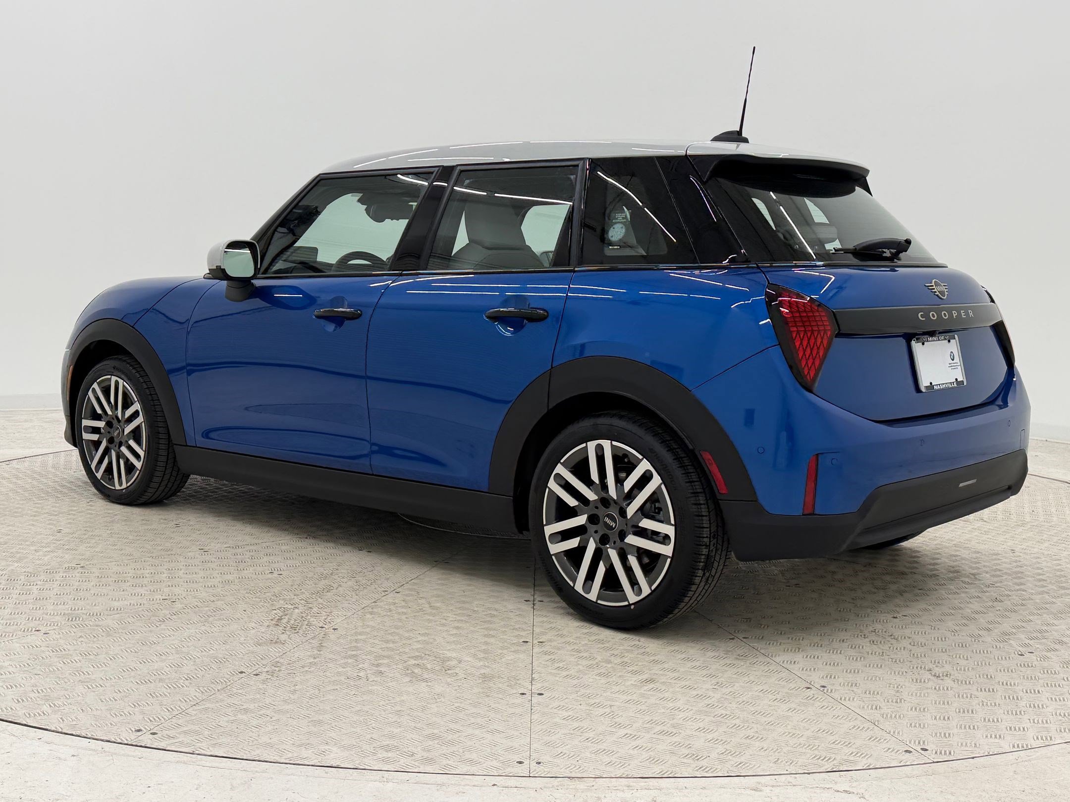 New 2026 MINI Cooper 4-Door Hardtop image 3
