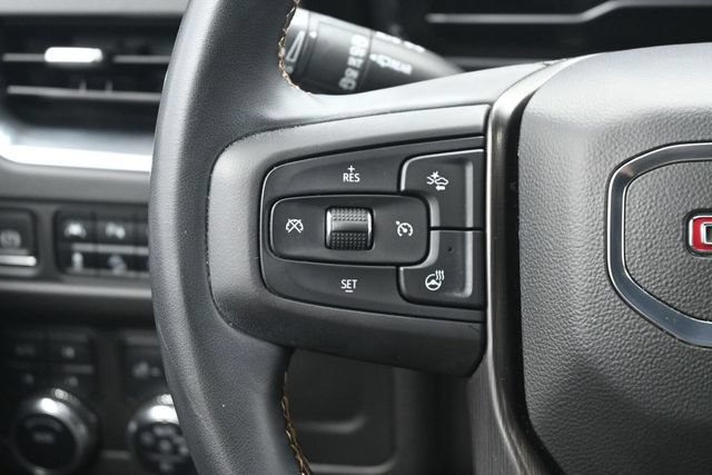 Used 2023 GMC Yukon AT4 w/ Technology Package AWD/4WD image 19