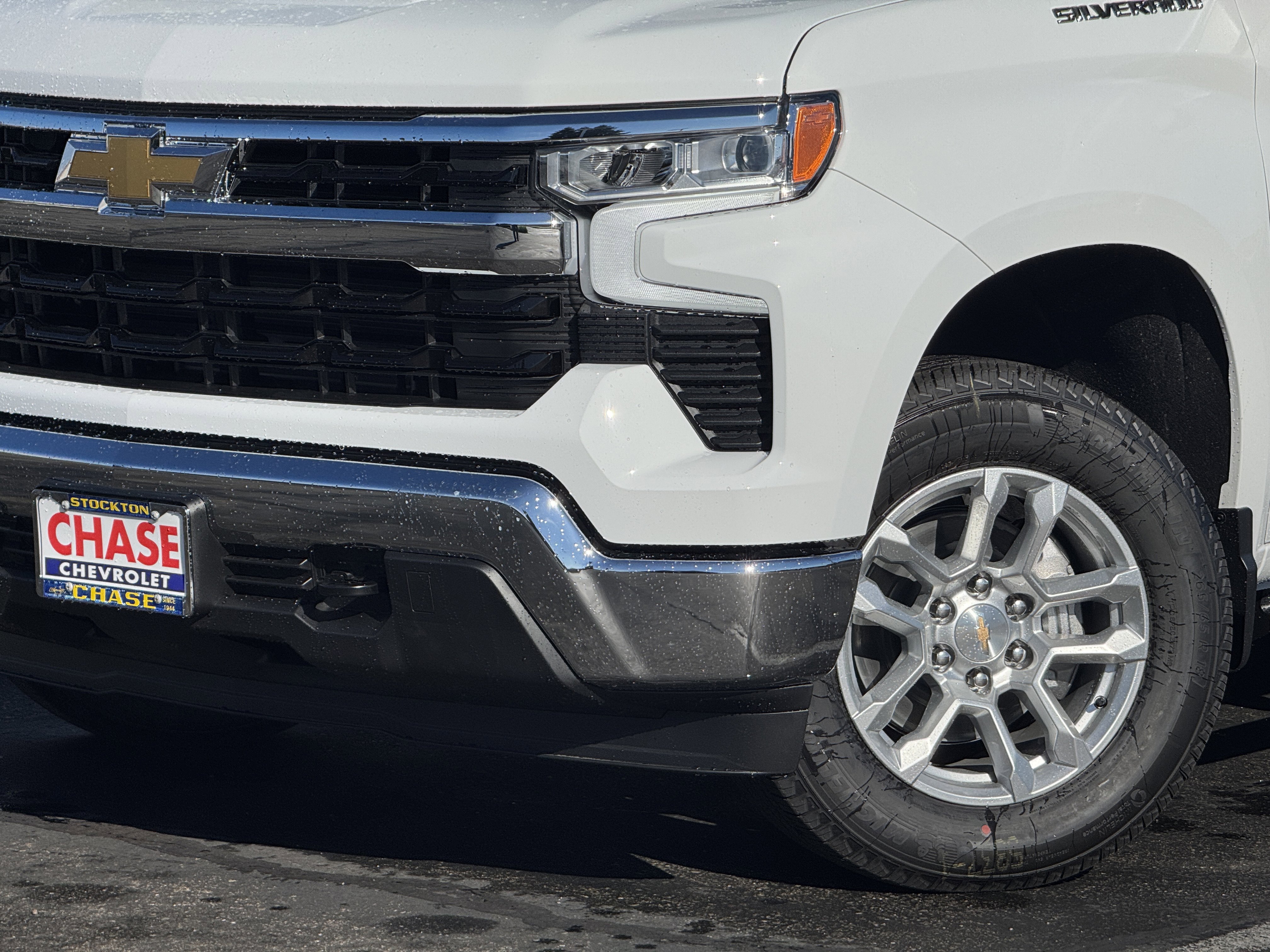 New 2026 Chevrolet Silverado 1500 LT image 3