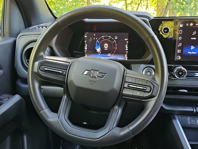 Used 2023 Chevrolet Colorado Trail Boss AWD/4WD image 10