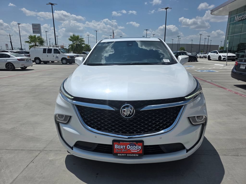 Used 2022 Buick Enclave Avenir FWD image 2