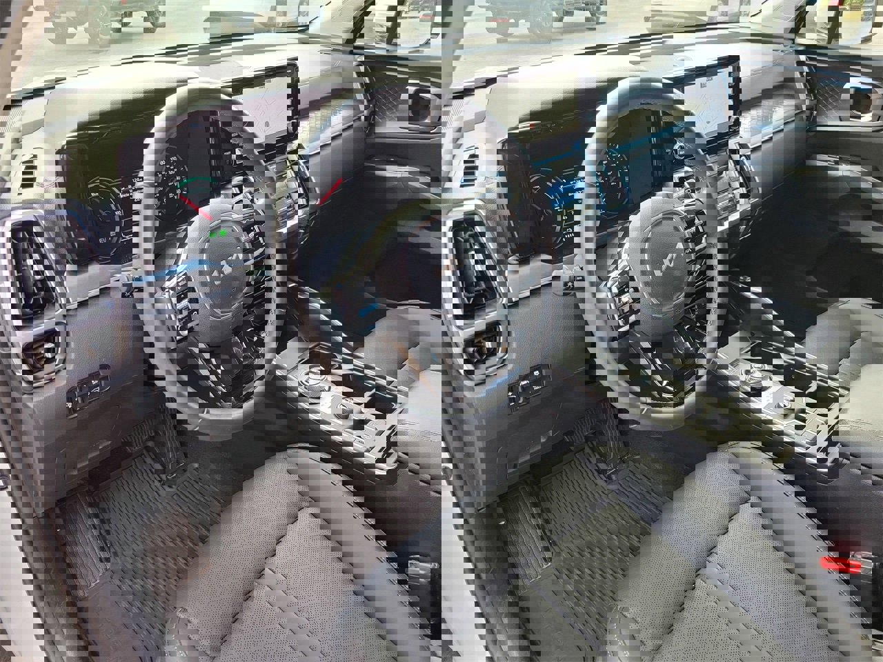 Used 2023 Kia Sorento EX image 16