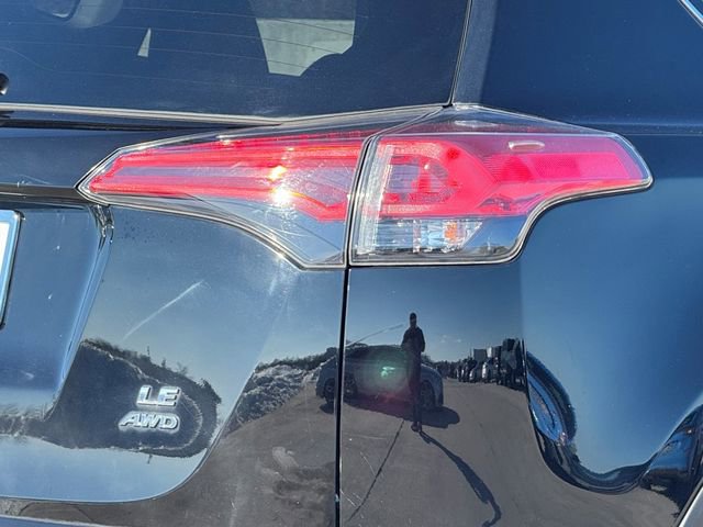 Used 2018 Toyota RAV4 LE w/ All Weather Liner Package image 7