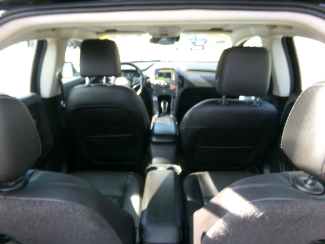 Used 2014 Chevrolet Volt Premium w/ Premium Trim Package FWD image 13