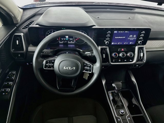 Used 2022 Kia Sorento LX FWD image 25
