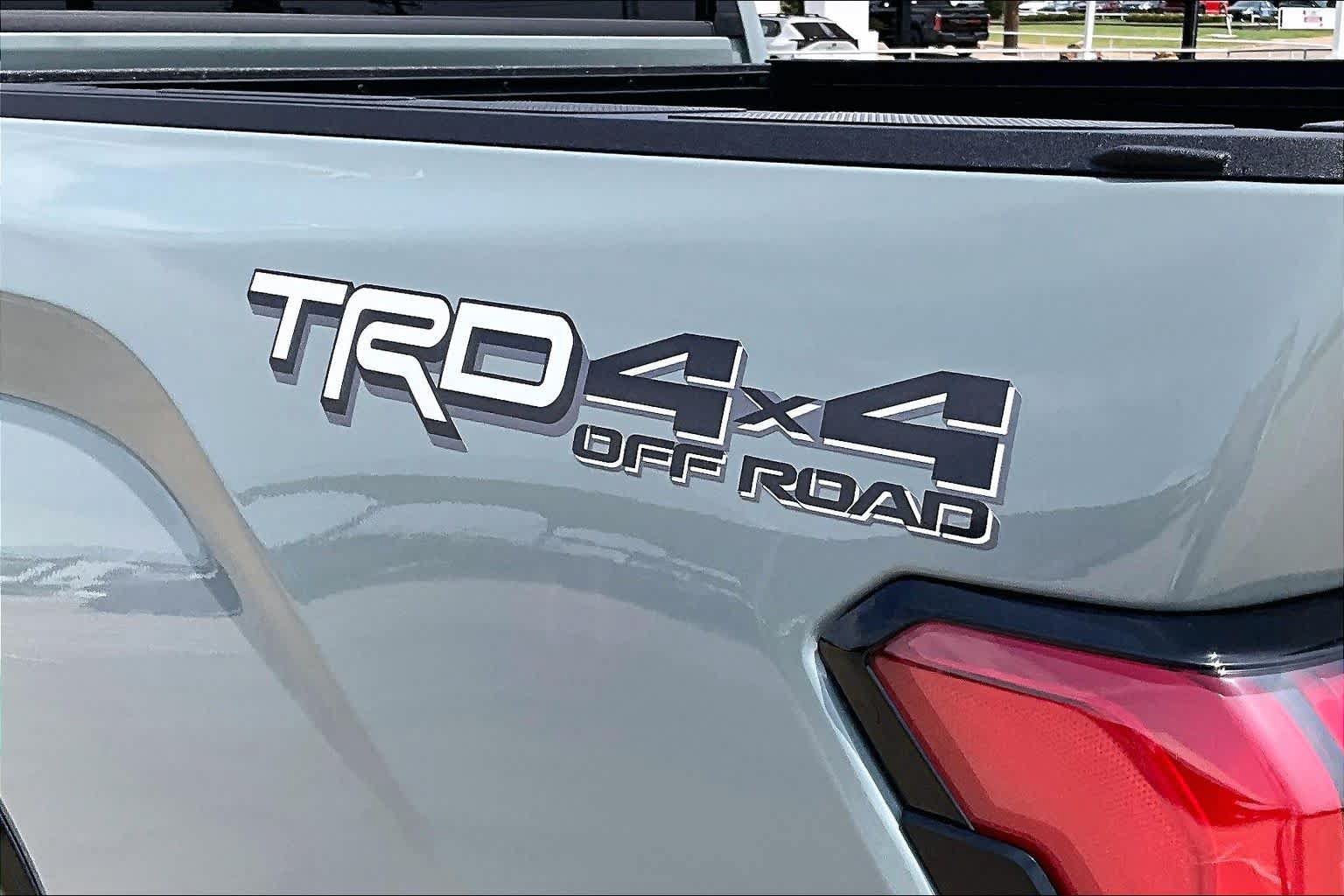 New 2026 Toyota Tundra Platinum w/ TRD Off-Road Package AWD/4WD image 15