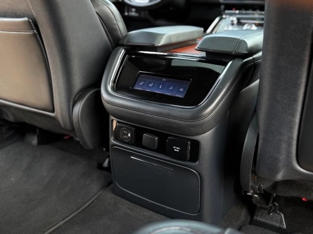 Used 2023 Lincoln Navigator L Reserve AWD/4WD image 21