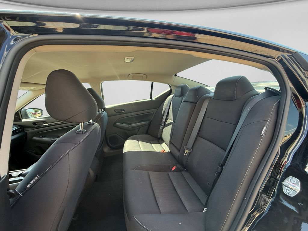Used 2024 Nissan Altima 2.5 SV FWD image 31