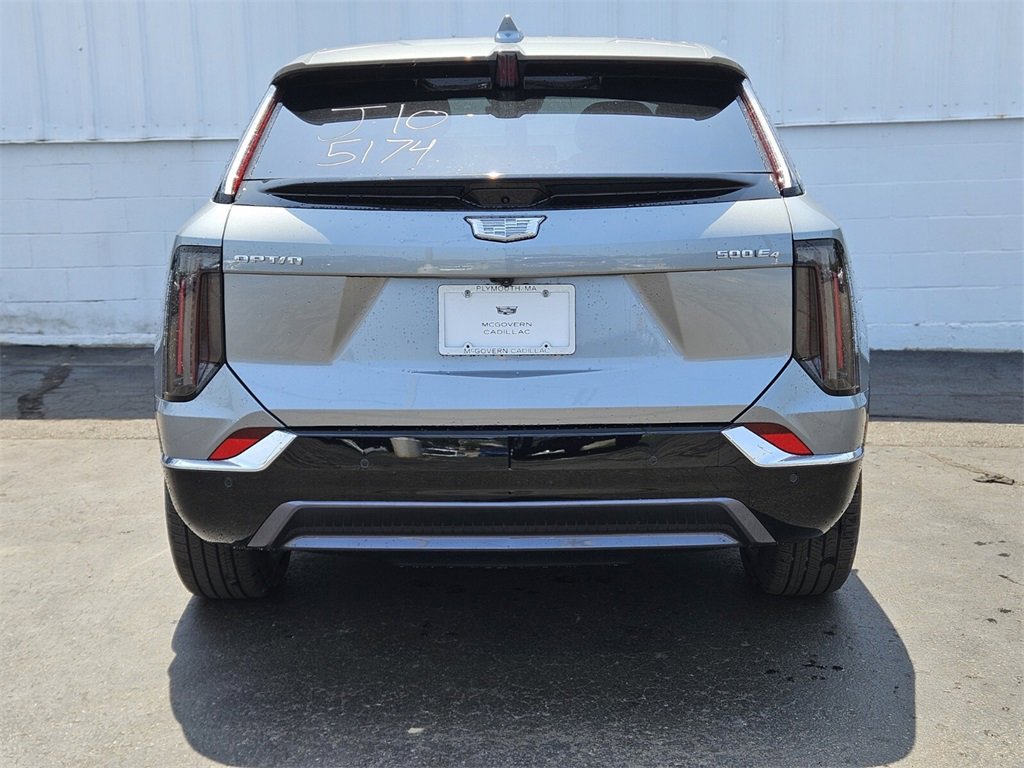 New 2025 Cadillac Optiq Luxury 2 image 4