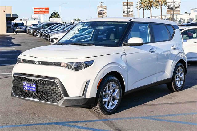 Used 2024 Kia Soul LX w/ Option Group 015 image 3