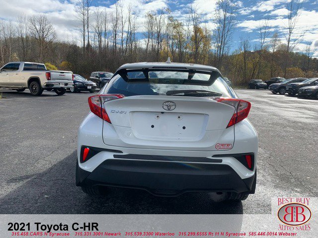Used 2021 Toyota C-HR XLE image 5