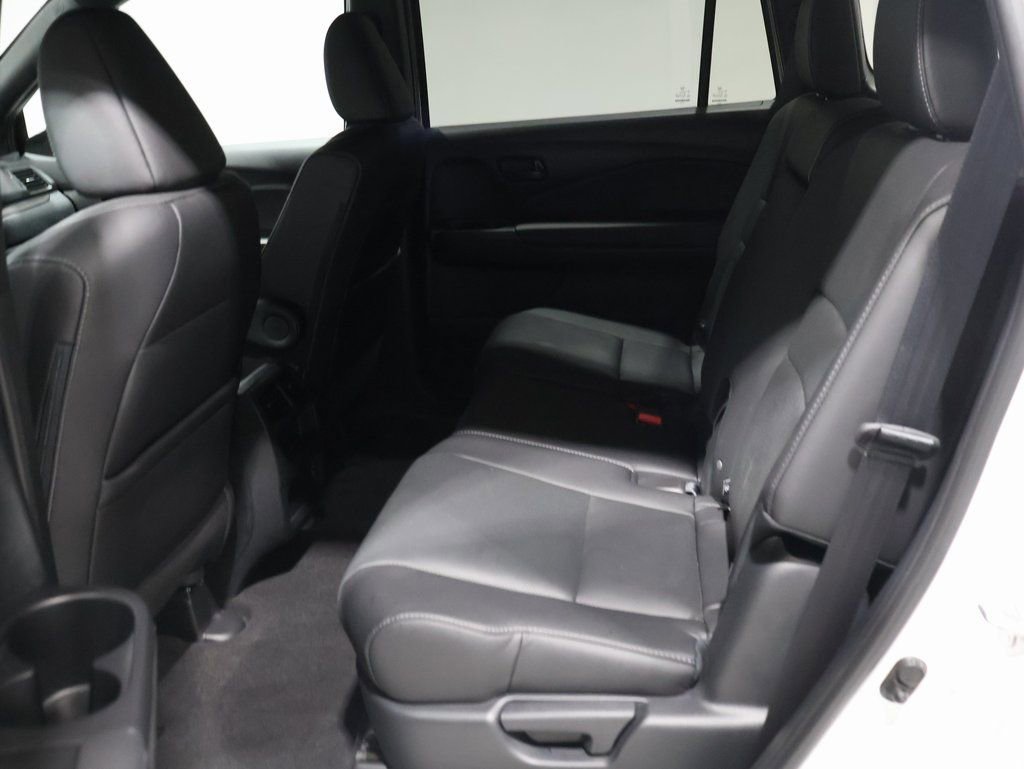 Used 2023 Honda Passport EX-L image 16