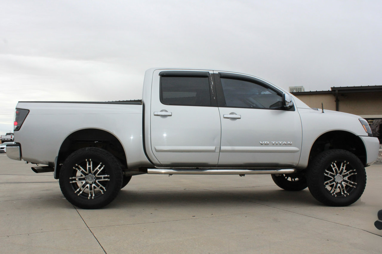 Used 2006 Nissan Titan LE w/ (R02) LE Off-Road Pkg image 18