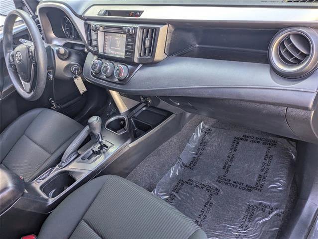 Used 2018 Toyota RAV4 LE image 19