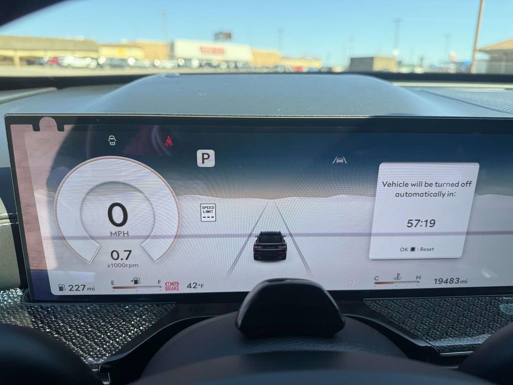 Used 2025 Genesis GV80 3.5T e-SC image 16