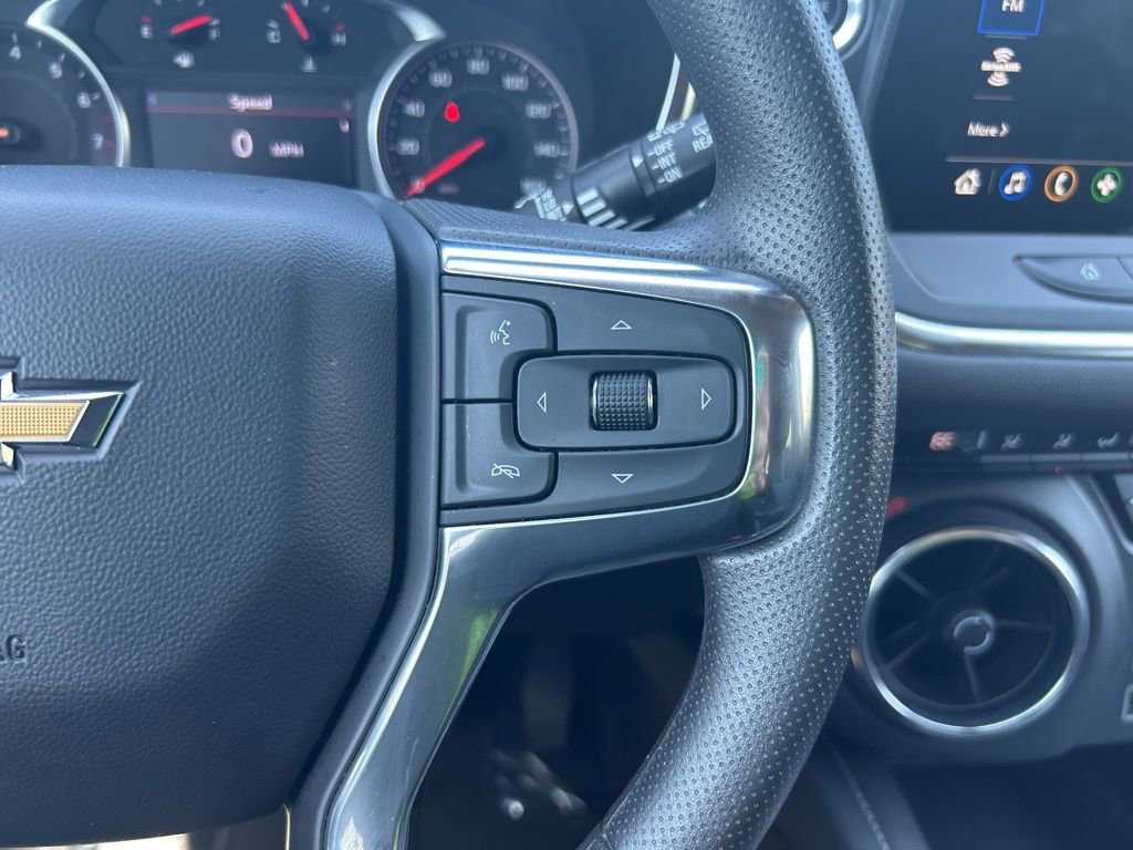 Used 2025 Chevrolet Blazer LT image 15