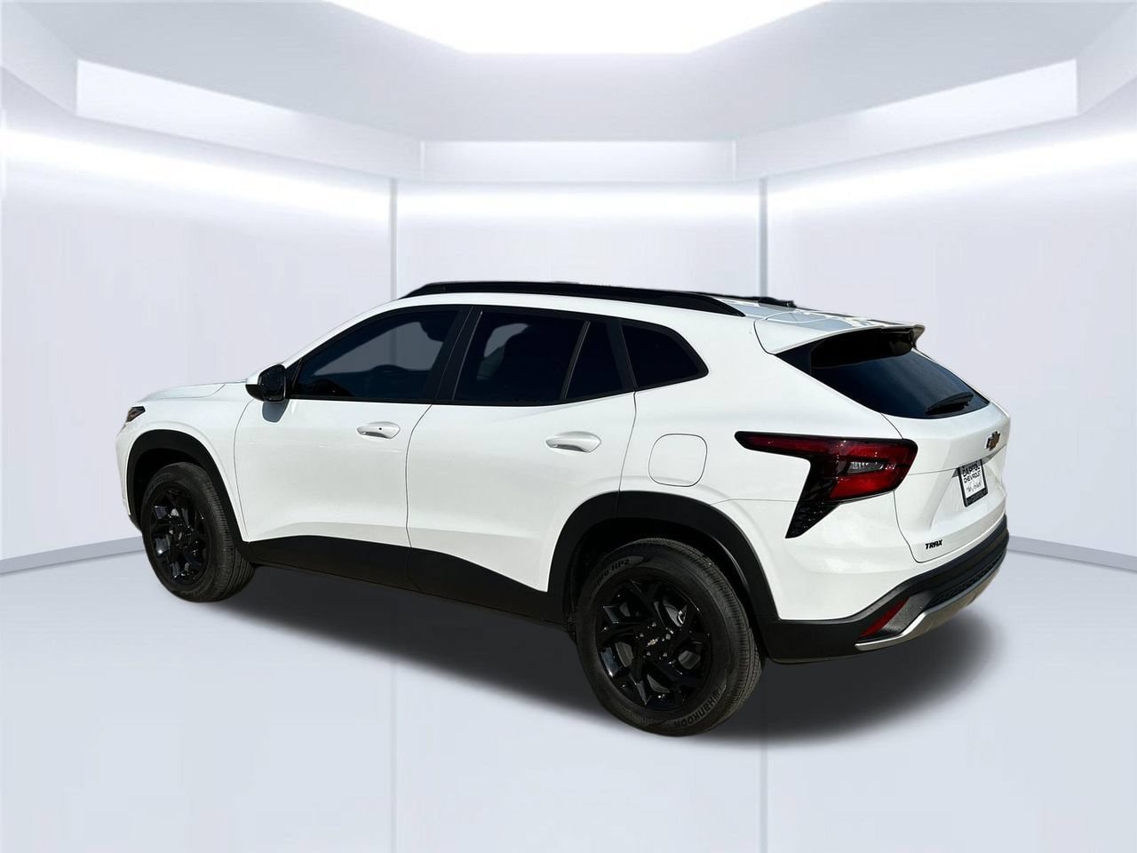 New 2026 Chevrolet Trax LT w/ LT Convenience Package FWD image 3