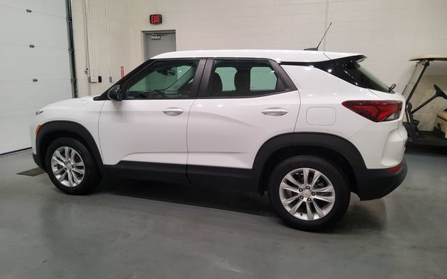 Used 2021 Chevrolet TrailBlazer LS FWD image 4