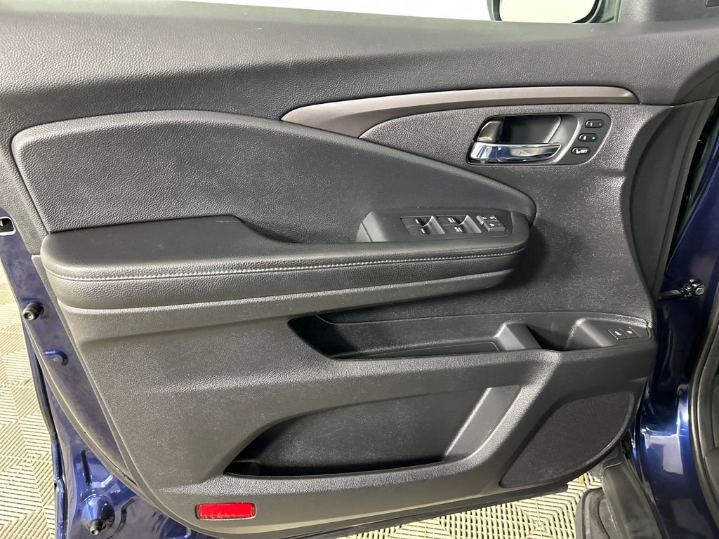 Used 2021 Honda Passport EX-L image 9