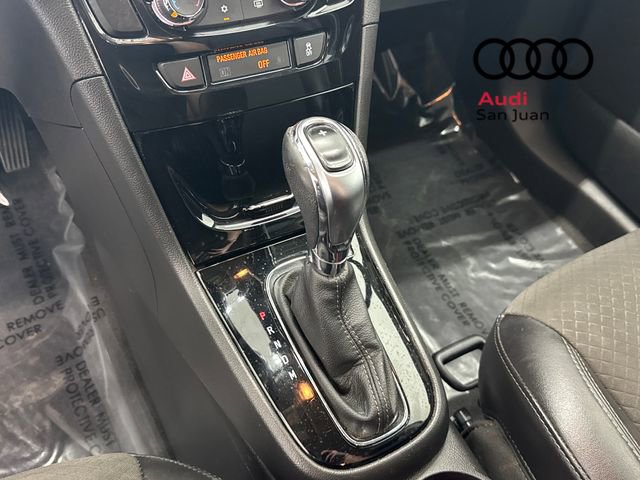 Used 2020 Buick Encore Preferred image 32