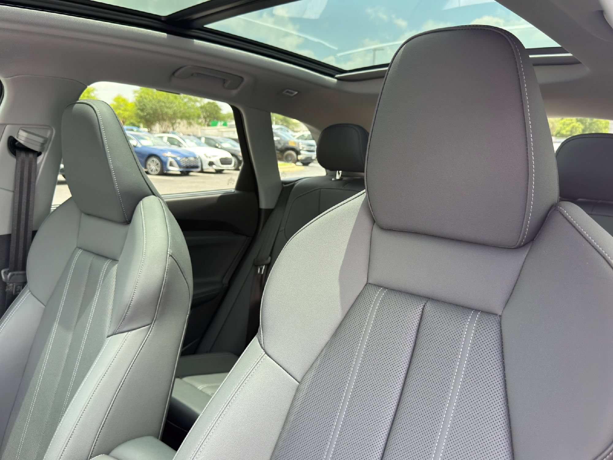 Certified 2025 Audi Q5 Premium w/ Premium Plus AWD/4WD image 12