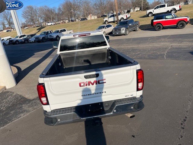 Used 2023 GMC Sierra 3500 SLE w/ SLE Convenience Package AWD/4WD image 4