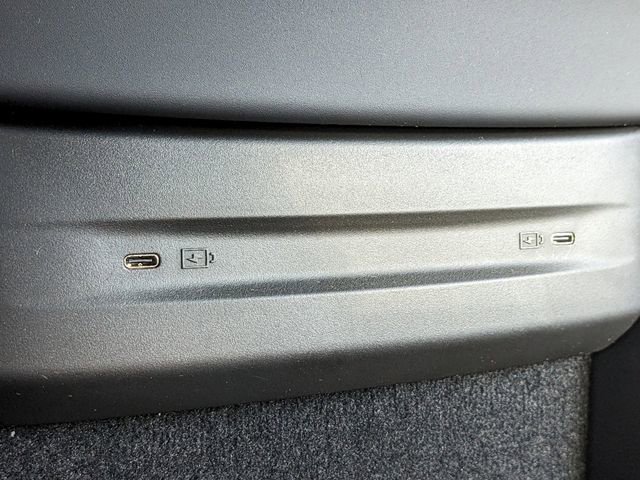 New 2025 Volvo EX90 Ultra image 28