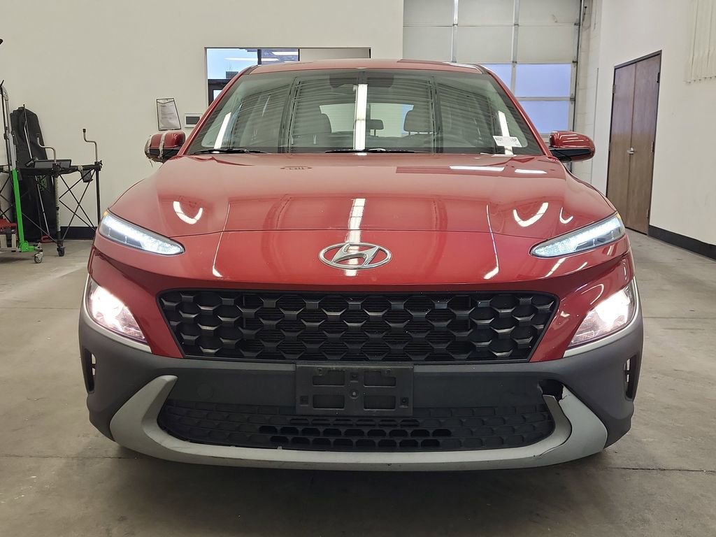Used 2022 Hyundai Kona SE w/ Cargo Package image 9