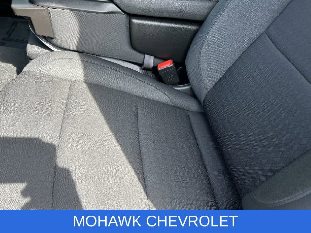 Used 2026 Chevrolet Silverado 1500 Custom Trail Boss AWD/4WD image 18
