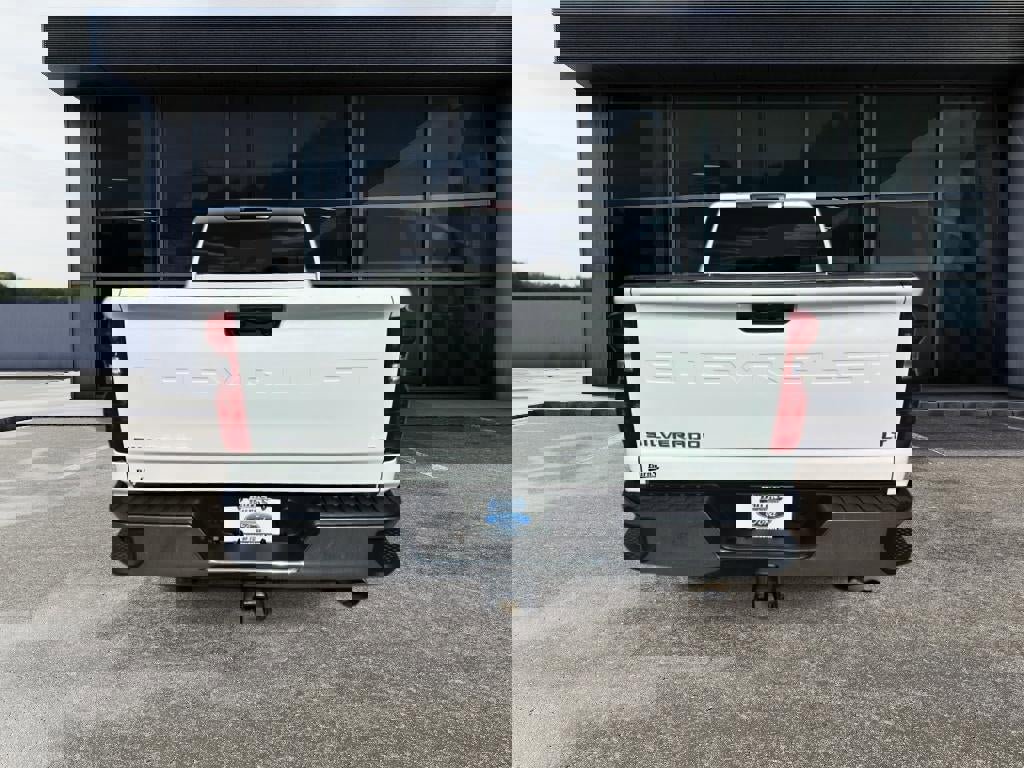 Used 2024 Chevrolet Silverado 2500 LT image 6